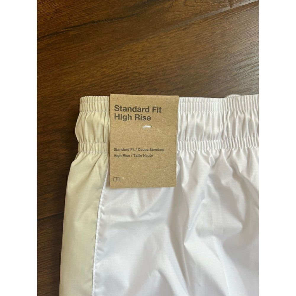 Brand new women high rise shorts - Picture 4 of 8